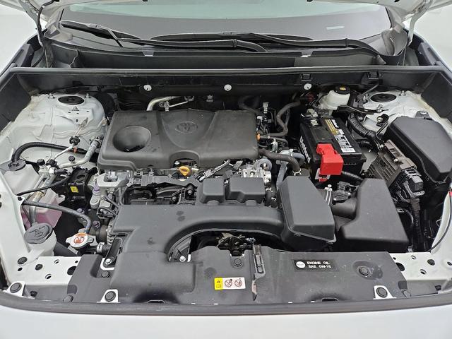 Photo of 2022 White Toyota RAV4