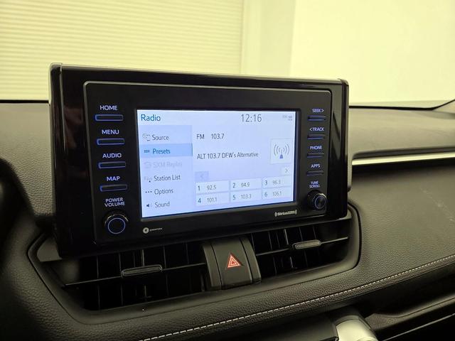 Photo of 2022 White Toyota RAV4