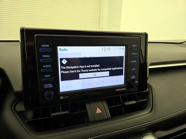 Photo of 2022 White Toyota RAV4