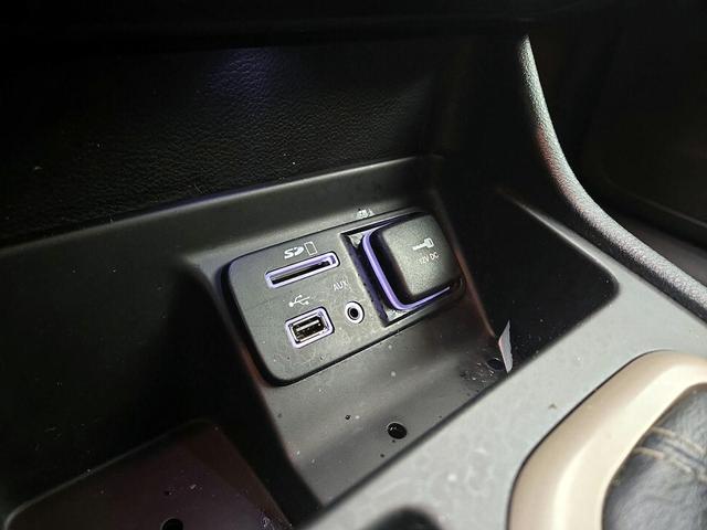 Photo of 2017 Black Jeep Cherokee