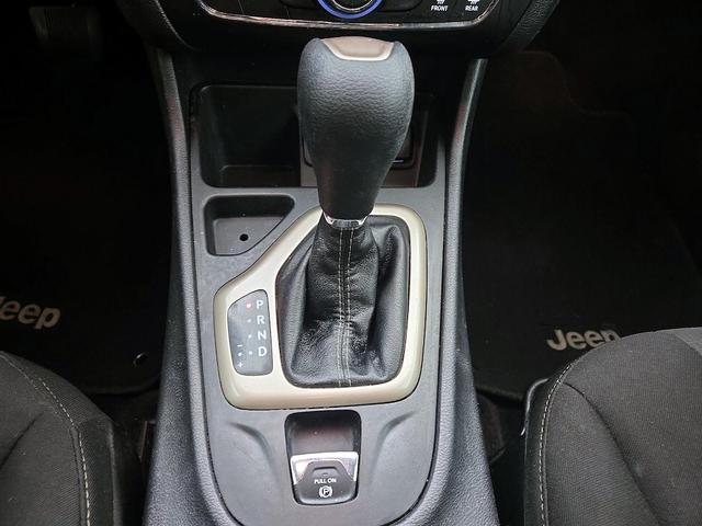 Photo of 2017 Black Jeep Cherokee