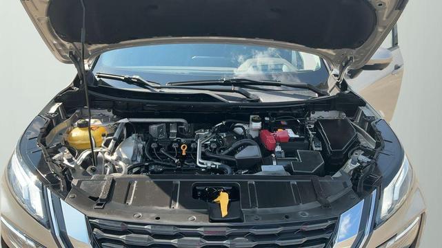Photo of 2021 Champagne Silver Nissan Rogue
