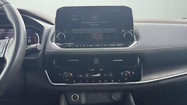 Photo of 2023 Boulder Gray Pearl Nissan Rogue
