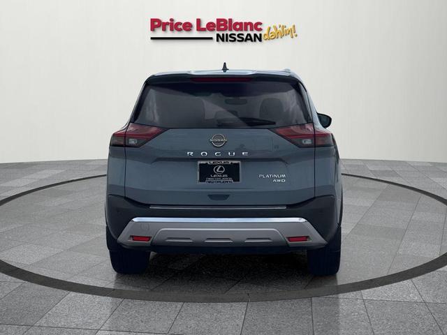 Photo of 2023 Boulder Gray Pearl Nissan Rogue