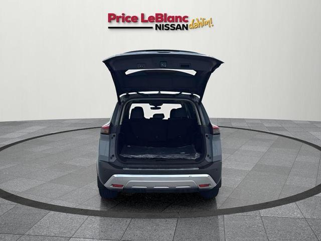 Photo of 2023 Boulder Gray Pearl Nissan Rogue