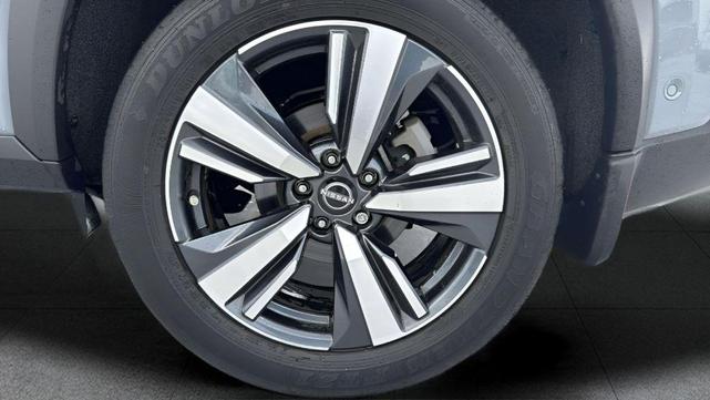 Photo of 2023 Boulder Gray Pearl Nissan Rogue