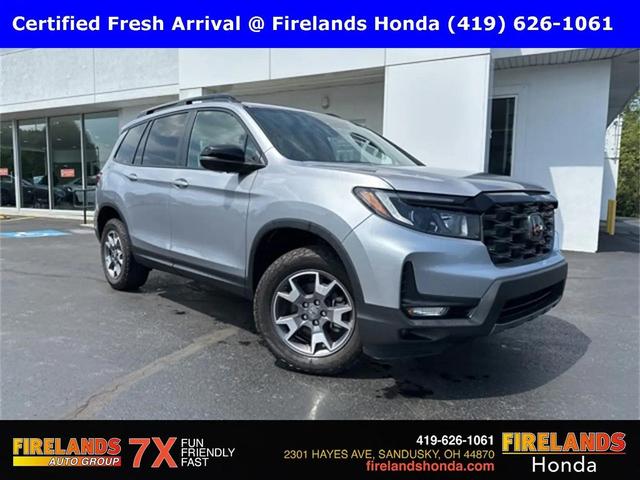 Photo of 2022 Lunar Silver Honda Passport