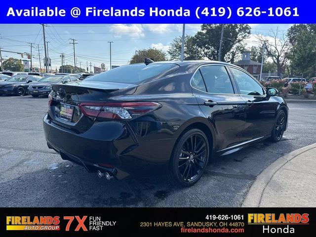 Photo of 2024 Midnight Black Metallic Toyota Camry