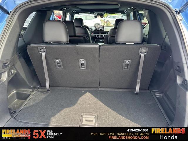 Photo of 2025 Diffused Sky Pearl Honda Pilot