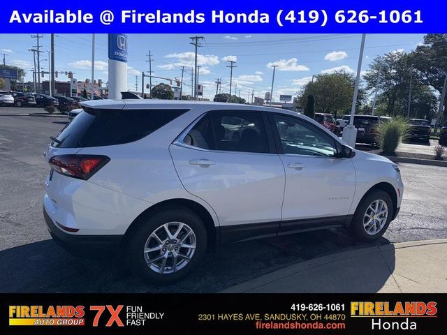 Photo of 2022 Iridescent Pearl Tricoat Chevrolet Equinox