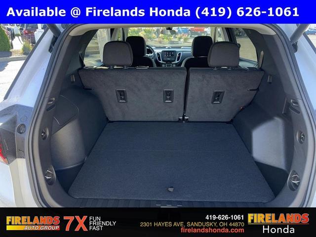 Photo of 2022 Iridescent Pearl Tricoat Chevrolet Equinox