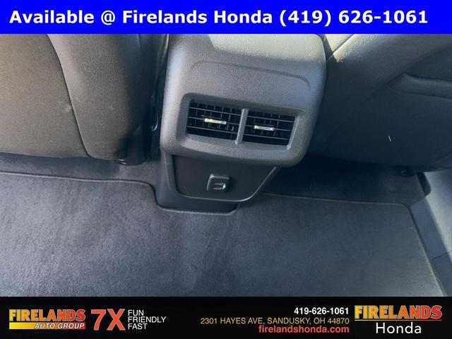 Photo of 2022 Iridescent Pearl Tricoat Chevrolet Equinox
