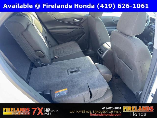 Photo of 2022 Iridescent Pearl Tricoat Chevrolet Equinox