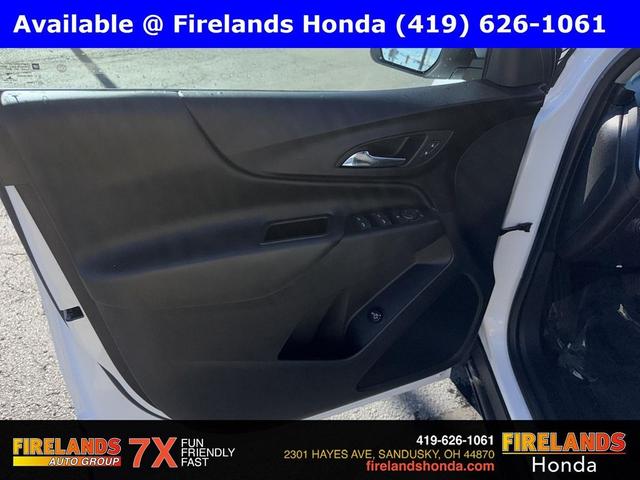 Photo of 2022 Iridescent Pearl Tricoat Chevrolet Equinox