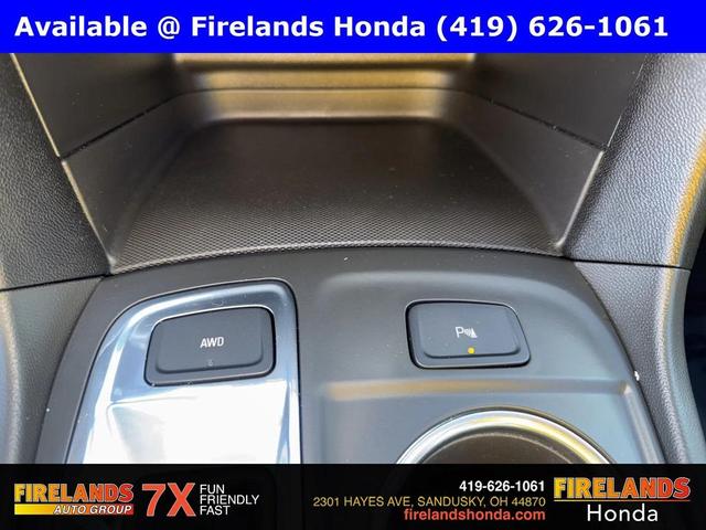 Photo of 2022 Iridescent Pearl Tricoat Chevrolet Equinox