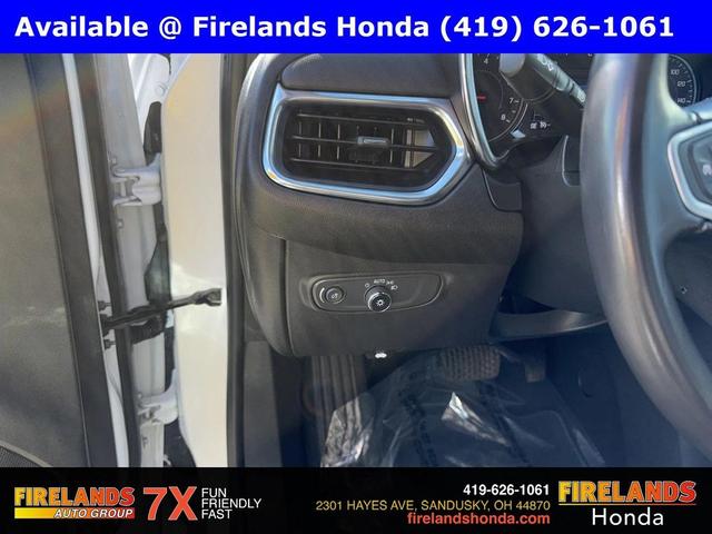 Photo of 2022 Iridescent Pearl Tricoat Chevrolet Equinox