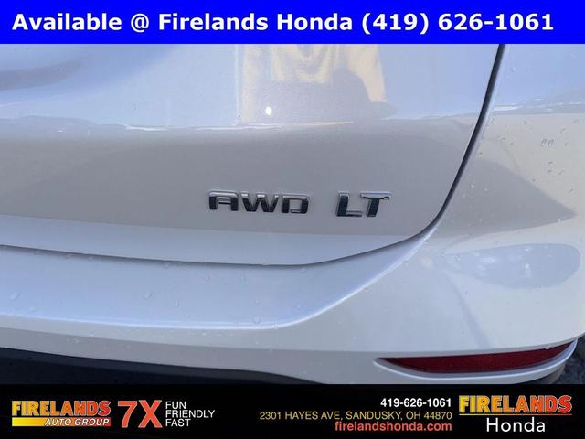Photo of 2022 Iridescent Pearl Tricoat Chevrolet Equinox