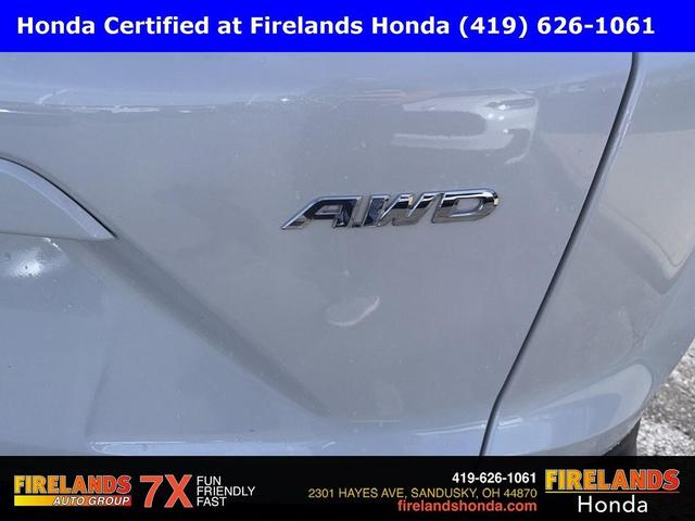 Photo of 2022 Platinum White Pearl Honda CR-V