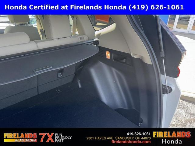 Photo of 2022 Platinum White Pearl Honda CR-V