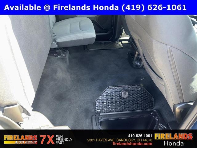 Photo of 2023 Patriot Blue Pearlcoat RAM 1500