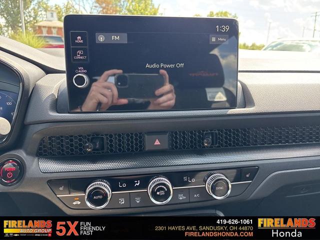 Photo of 2026 Nh-731p Crystal Bl Honda CR-V Hybrid