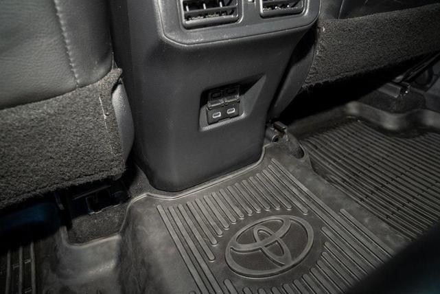 Photo of 2022 Lunar Rock Toyota RAV4