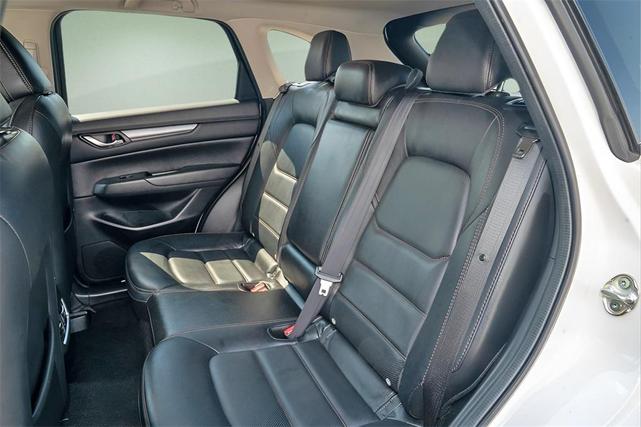 Photo of 2023 Rhodium White Metallic Mazda CX-5
