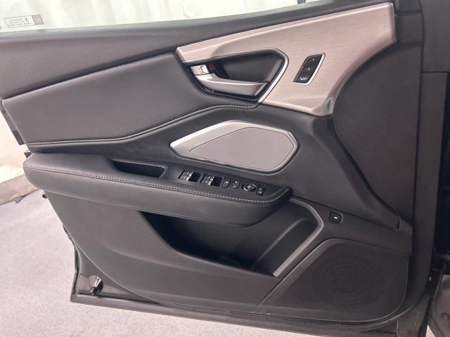 Photo of 2021 Black Acura RDX