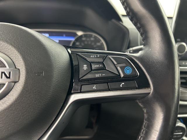 Photo of 2021 Pearl White Tricoat Nissan Altima