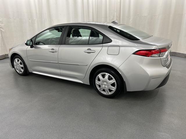 Photo of 2024 Midnight Black Metallic Toyota Corolla
