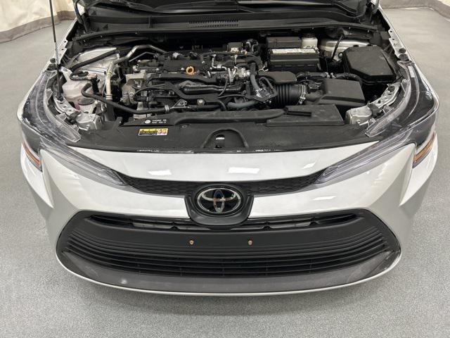 Photo of 2024 Midnight Black Metallic Toyota Corolla
