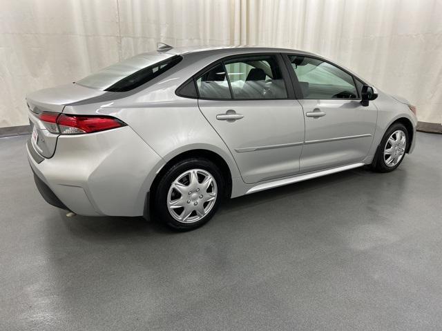 Photo of 2024 Midnight Black Metallic Toyota Corolla
