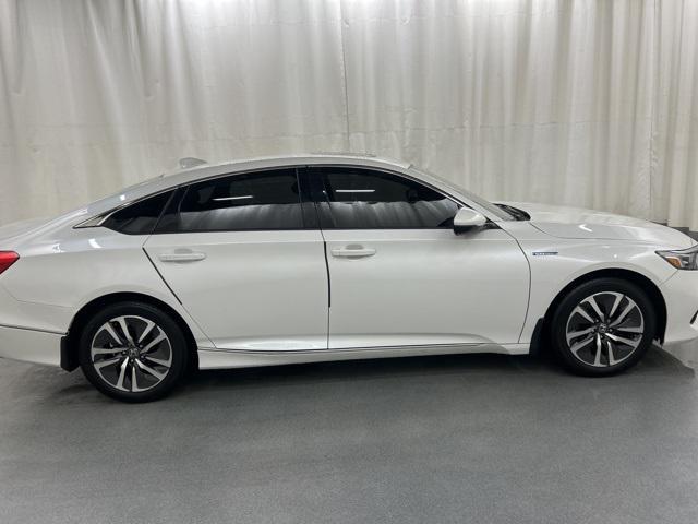 Photo of 2022 Platinum White Pearl Honda Accord Hybrid