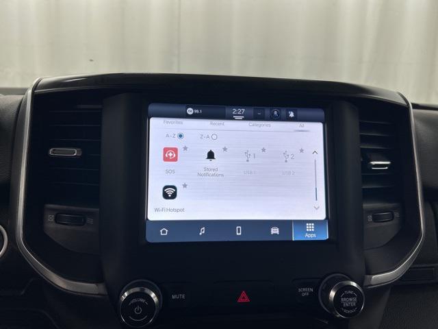 Photo of 2024 Diamond Black Crystal Pearlcoat RAM 2500