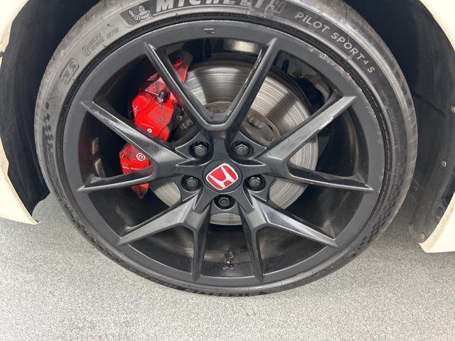 Photo of 2023 Crystal Black Pearl Honda Civic Type R