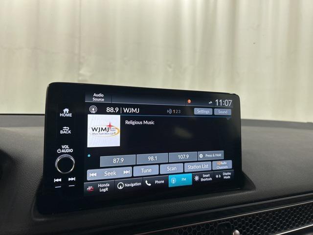 Photo of 2023 Crystal Black Pearl Honda Civic Type R