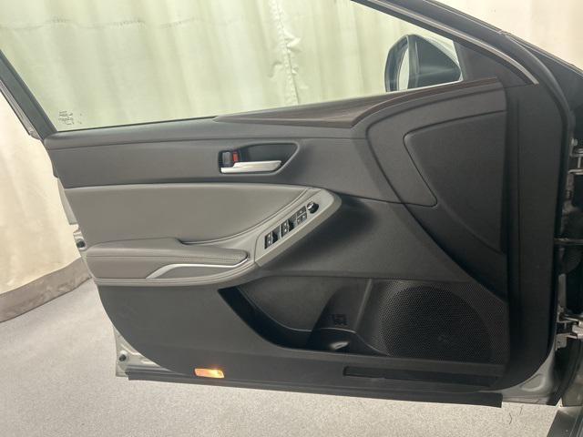 Photo of 2021 Celestial Silver Metallic Toyota Avalon