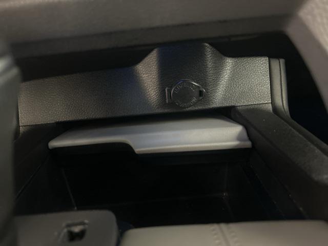 Photo of 2021 Celestial Silver Metallic Toyota Avalon