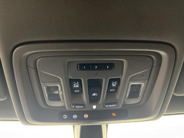 Photo of 2020 Black Chevrolet Silverado 1500