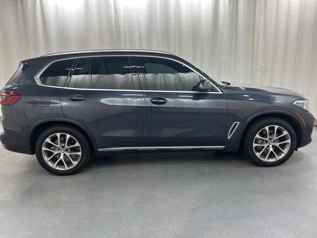 Photo of 2019 Arctic Gray Metallic BMW X5