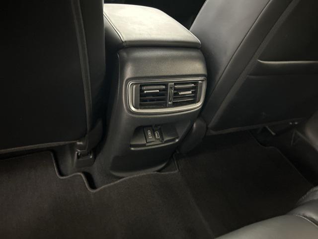 Photo of 2022 Crystal Black Pearl Honda CR-V