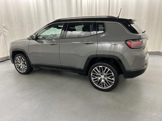 Photo of 2022 Sting-Gray Clearcoat Jeep Compass