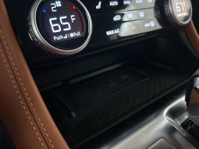 Photo of 2025 Santorini Black Metallic Jaguar F-PACE