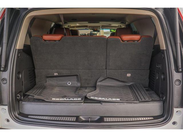 Photo of 2019 Crystal White Tricoat Cadillac Escalade