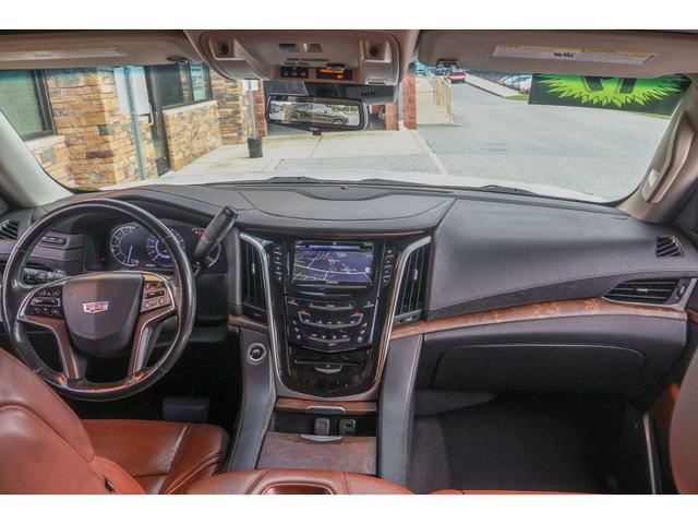 Photo of 2019 Crystal White Tricoat Cadillac Escalade