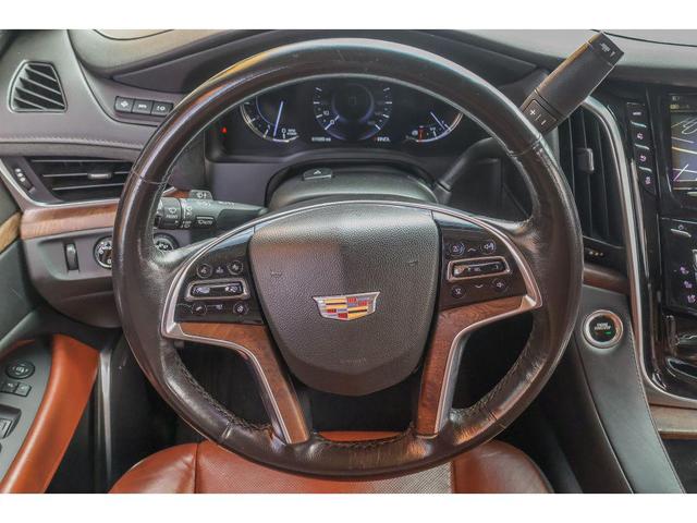 Photo of 2019 Crystal White Tricoat Cadillac Escalade