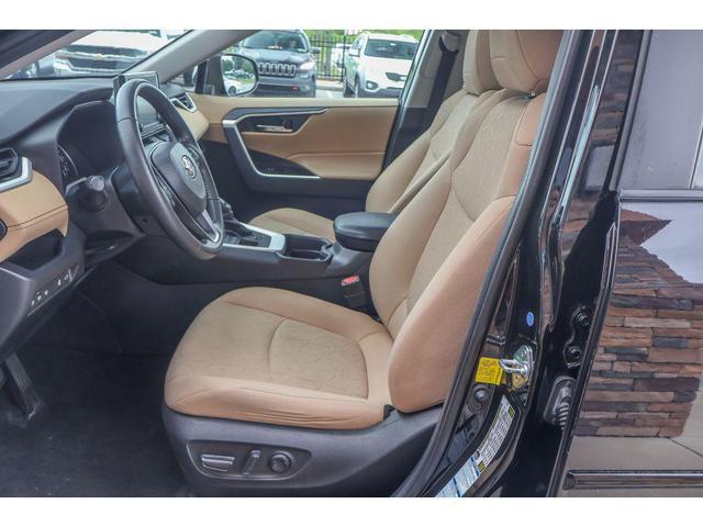 Photo of 2020 Midnight Black Metallic Toyota RAV4