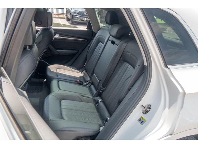 Photo of 2020 Ibis White Audi Q5
