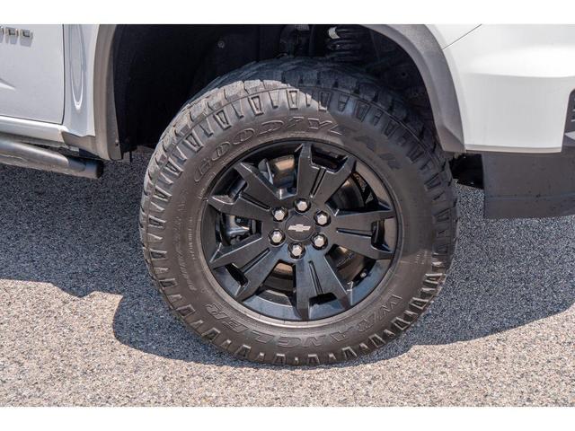 Photo of 2021 Summit White Chevrolet Colorado