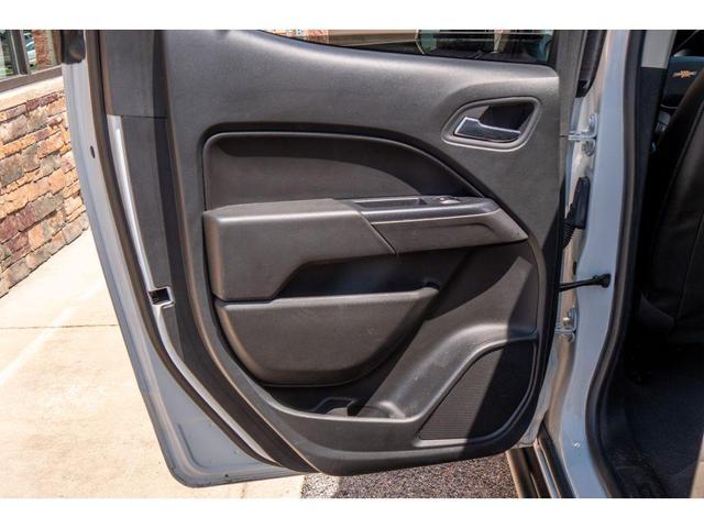 Photo of 2021 Summit White Chevrolet Colorado